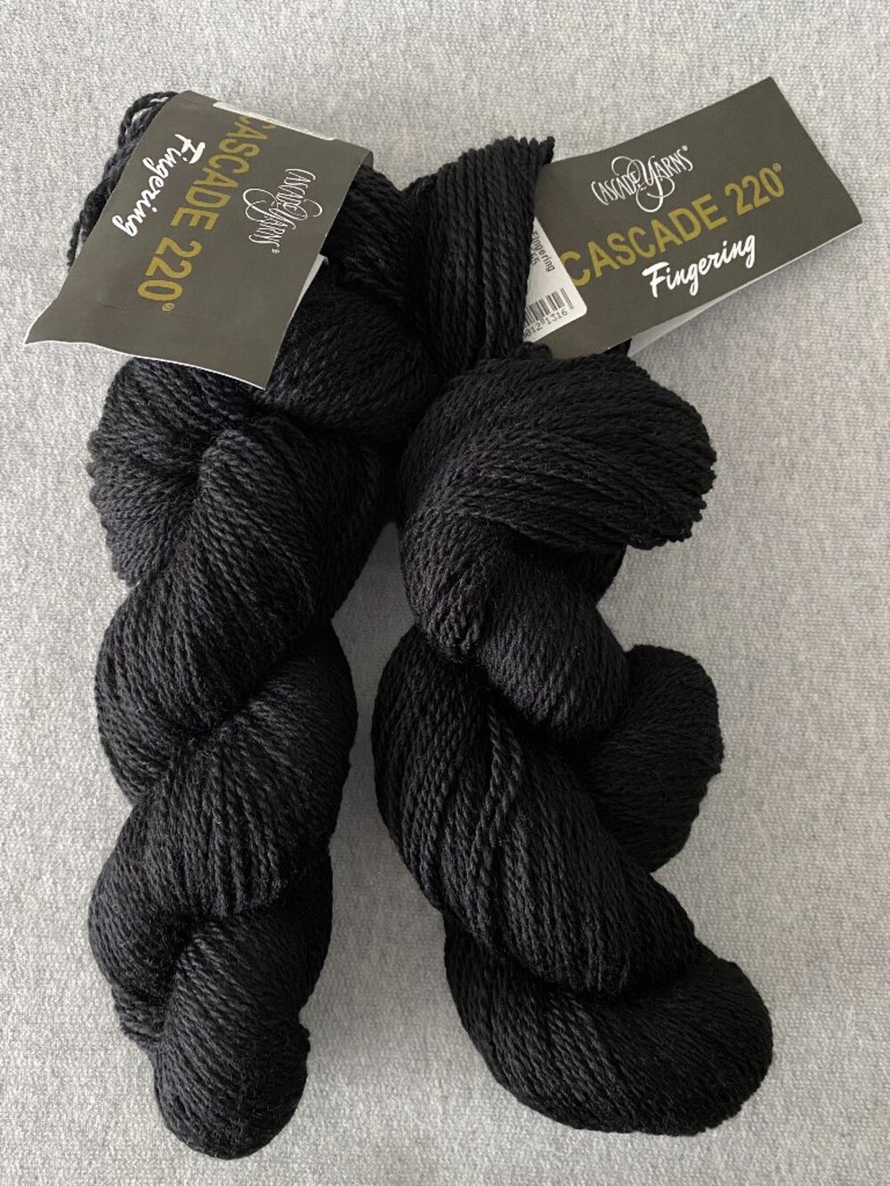 NWT Cascade 220 Fingering Colour 8555 Black Lot of 2